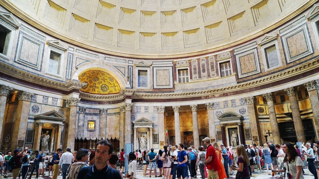 3-Day Rome, Italy Itinerary: A Day-to-Day Plan for First-Timer Visitors 10 interior pantheon rome italy