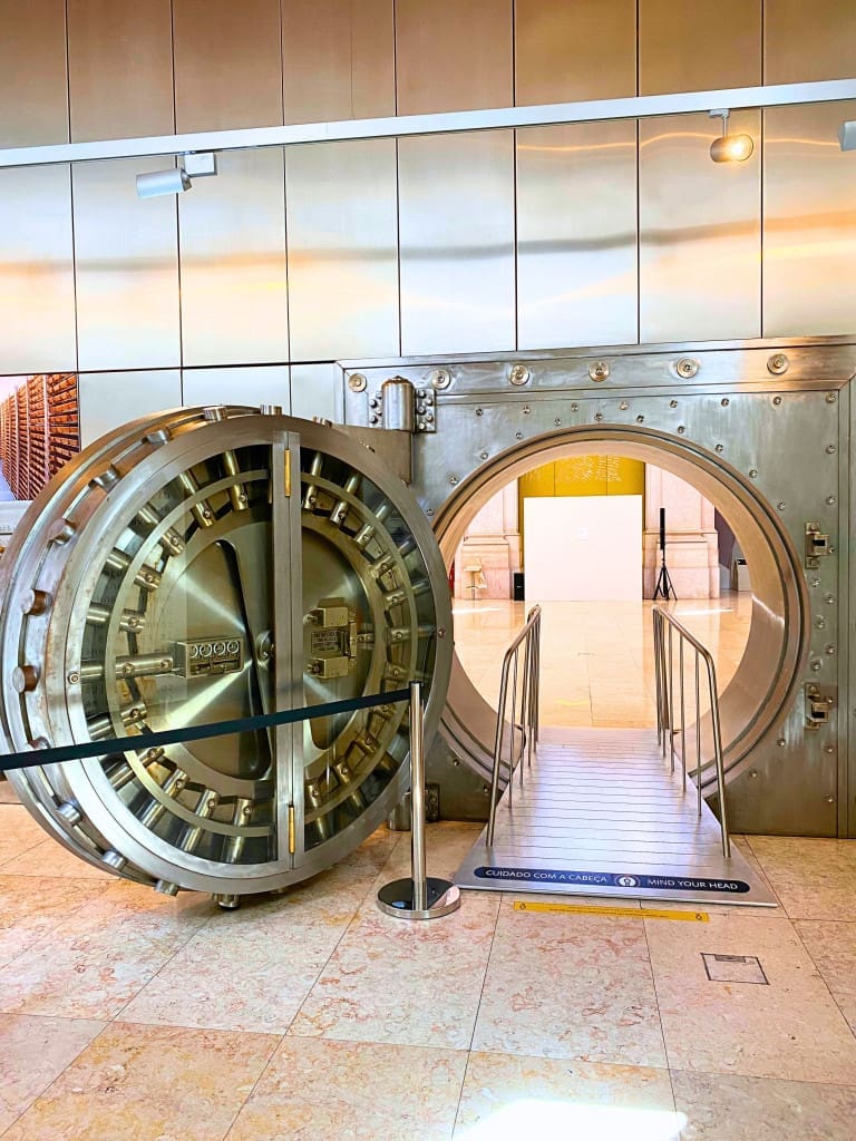 3-Day Lisbon, Portugal Itinerary: A Budget-Friendly Plan + Map 37 Vault at the Money Museum in Lisbon Portugal