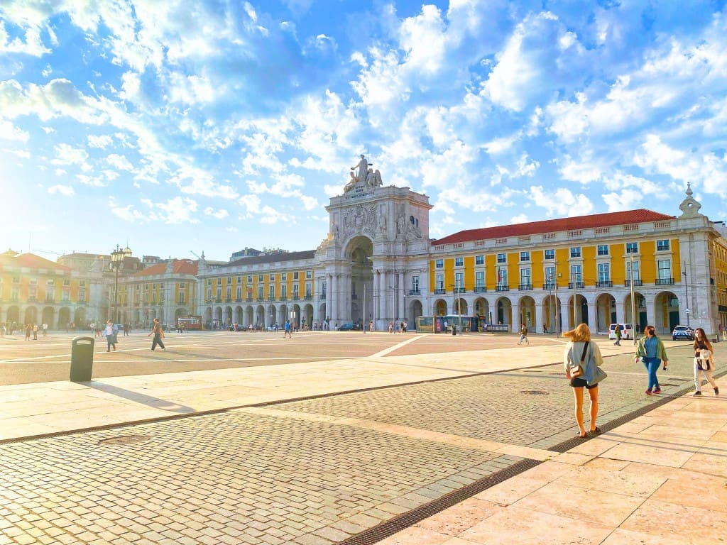 3-Day Lisbon, Portugal Itinerary: A Budget-Friendly Plan + Map 26 Plaza del Comercio in Lisbon Portugal