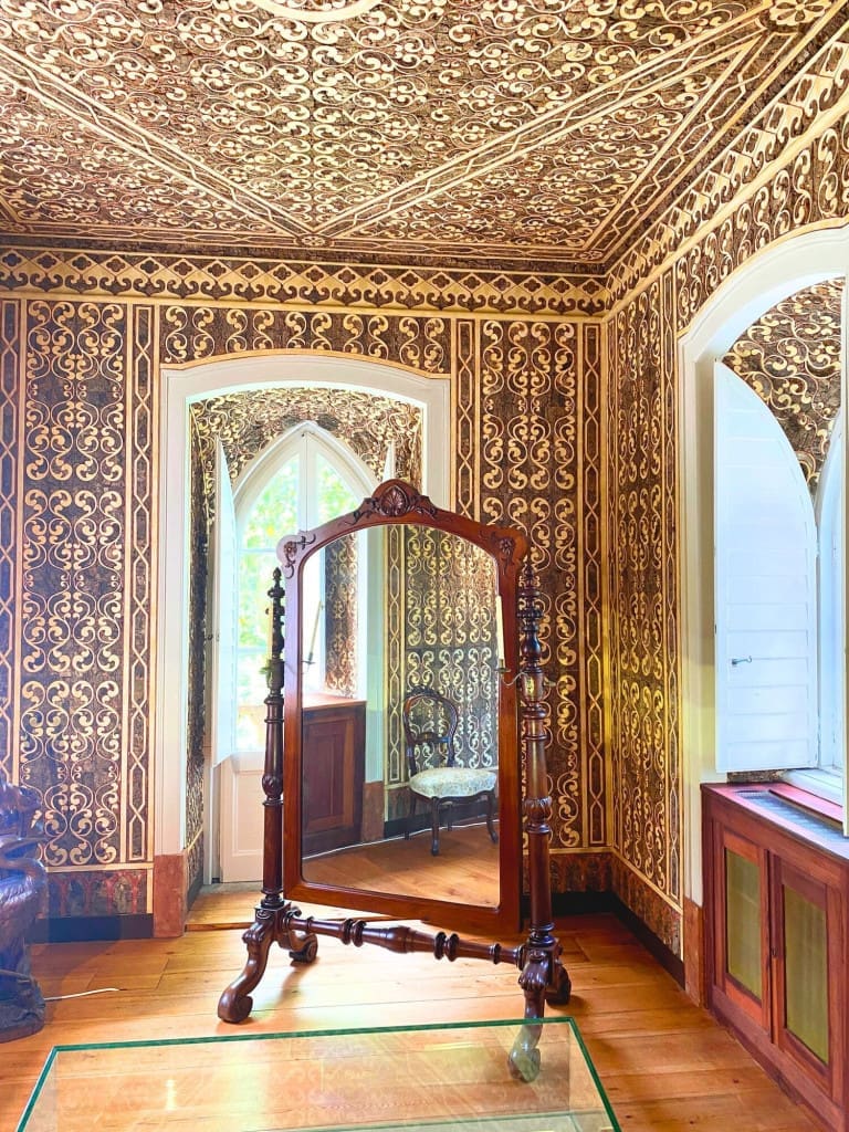 The Top Things to Do in Sintra: 5 Stunning Palaces You Need to See 18 kings office dressing room chalet countess edla sintra