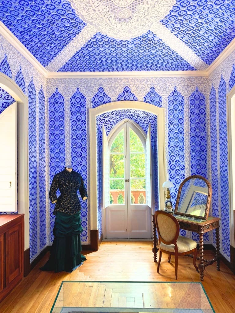 The Top Things to Do in Sintra: 5 Stunning Palaces You Need to See 17 lace room chalet countess edla sintra
