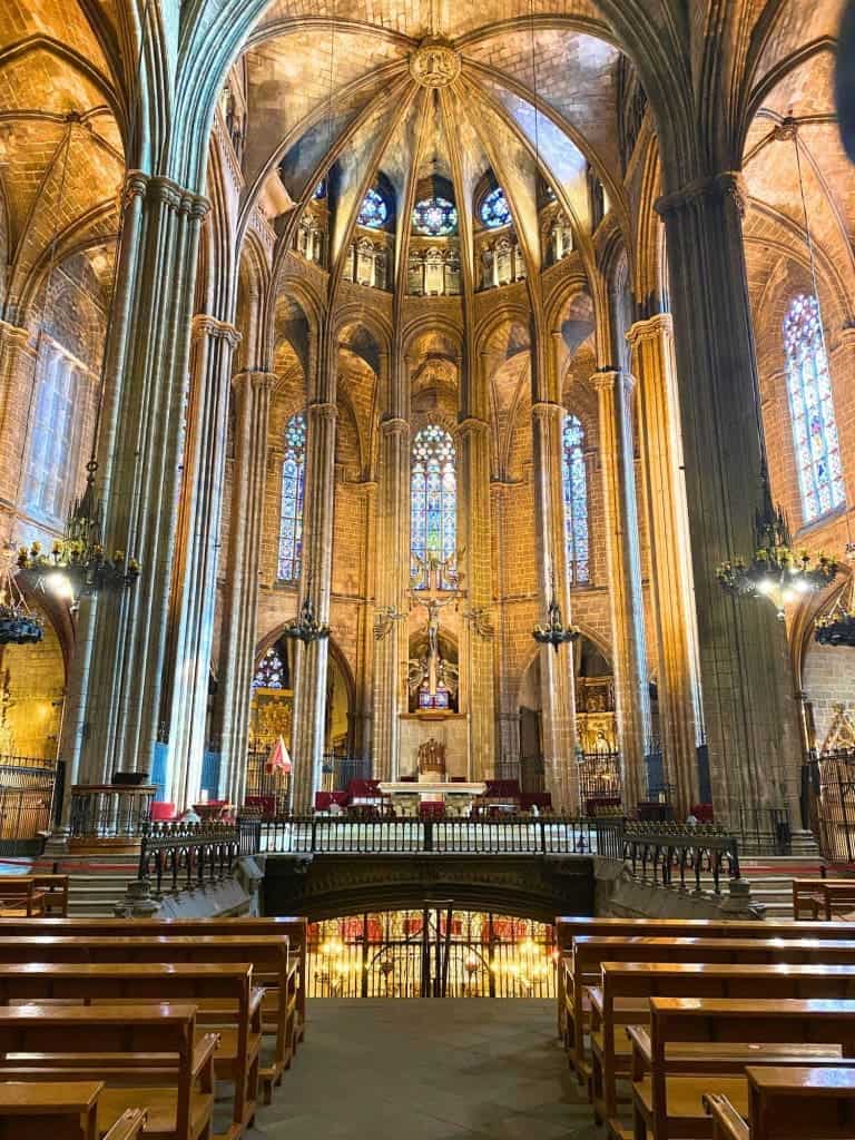 How to Spend 3 Days in Barcelona: A First-Timer's Travel Itinerary 36 barcelona cathedral grand altar