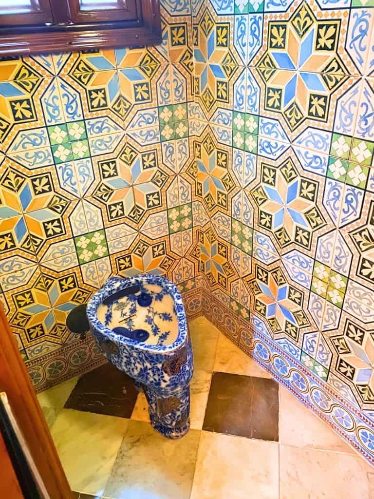 How to Spend 3 Days in Barcelona: A First-Timer's Travel Itinerary 46 bathroom toilet palau guell barcelona