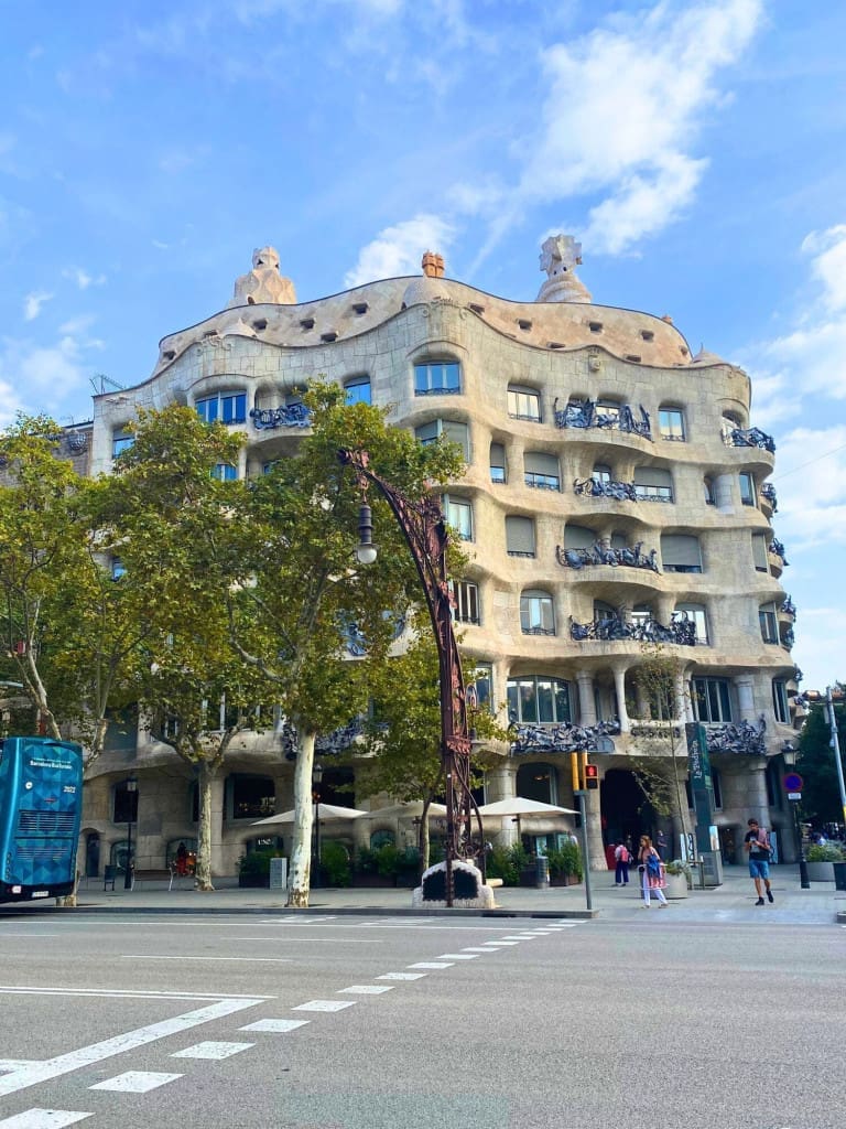 How to Spend 3 Days in Barcelona: A First-Timer's Travel Itinerary 10 casa mila exterior facade barcelona