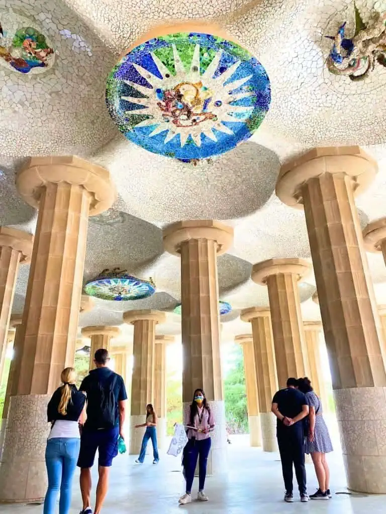 How to Spend 3 Days in Barcelona: A First-Timer's Travel Itinerary 60 ceiling columns hypostyle room park guell barcelona