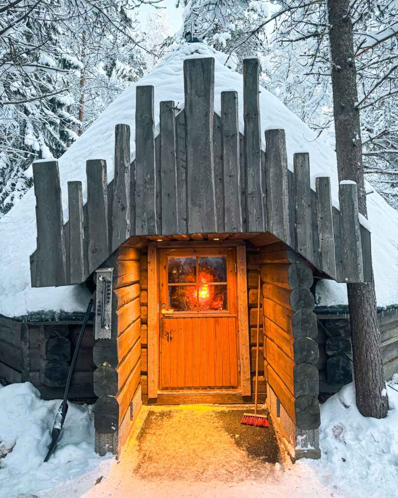 Rovaniemi in Winter: How to Build a First-Timer's Itinerary for Finnish Lapland 4 kota hut in snow lapland