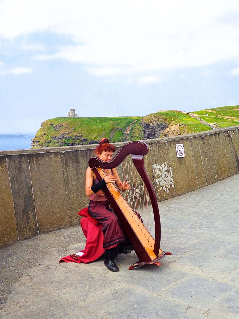 5 Day Ireland Itinerary for First-Time Visitors Without a Car 25 cliffs of moher harpist county clare