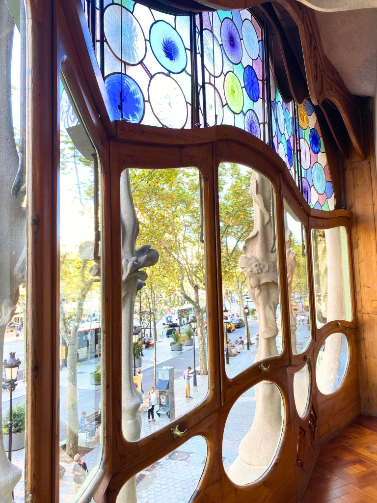 What's It Like to Visit Casa Batlló? An Overview of the Immersive Experience 6 interior main floor casa batllo barcelona