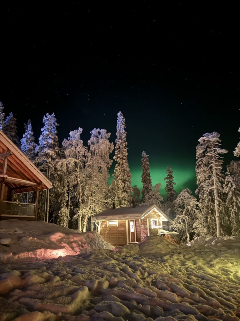 Rovaniemi in Winter: How to Build a First-Timer's Itinerary for Finnish Lapland 32 cottage northern lights snowy lapland finland