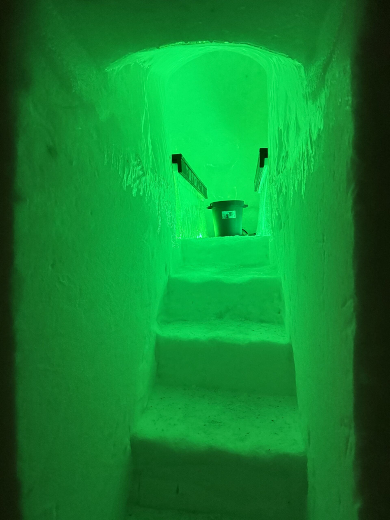 Rovaniemi in Winter: How to Build a First-Timer's Itinerary for Finnish Lapland 75 steps up snow sauna arctic snowhotel