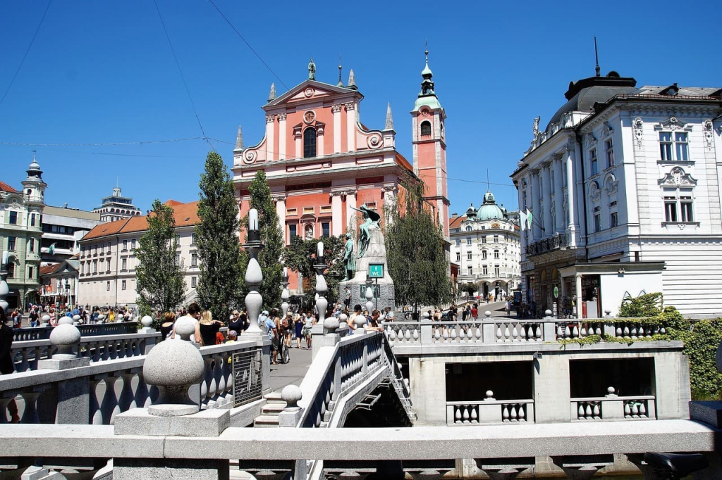 How to Spend a Day in Ljubljana: How I Embraced My Slovenian Heritage 5 triple bridge franciscan church annunciation ljubljana slovenia